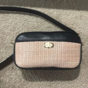 Handbag never used, brand new